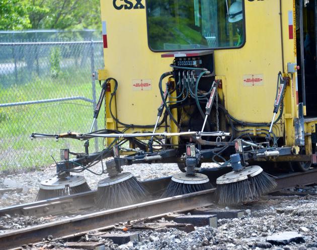 CSX repairing railroad crossing areas near Hagerstown City Park